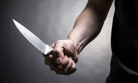 Níu kéo bất thành, chồng đâm vợ tử vong tại tòa